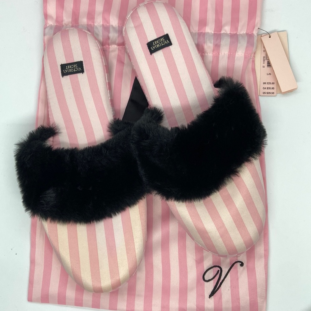 VS Victoria’s Secret 2 PC Set Satin Faux Fur Signature Pinstripe Slippers Size L